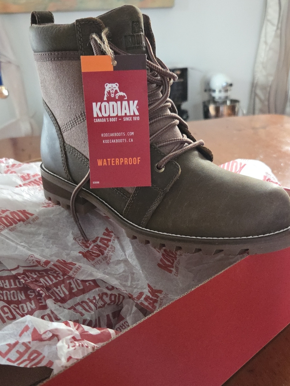 Kodiak Brand New Women Olive Lace-Up Waterproof Boots, US 7.5